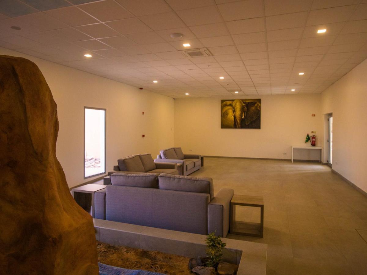 Hotel Monotel Dar El Barka Nouakchott Exteriör bild